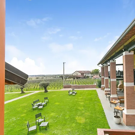 Almavite Wine With Pool - Happy Farm stay *