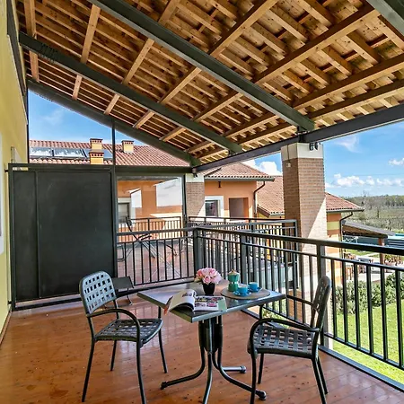 Almavite Wine With Pool - Happy Farm stay *