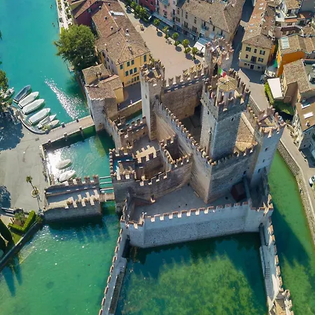 Farm stay Almavite Wine With Pool - Happy Desenzano del Garda