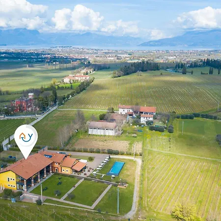 Farm stay Almavite Wine With Pool - Happy