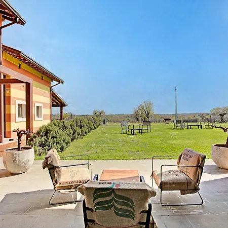 Almavite Wine With Pool - Happy * Desenzano del Garda