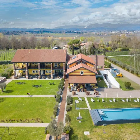 Almavite Wine With Pool - Happy * Desenzano del Garda